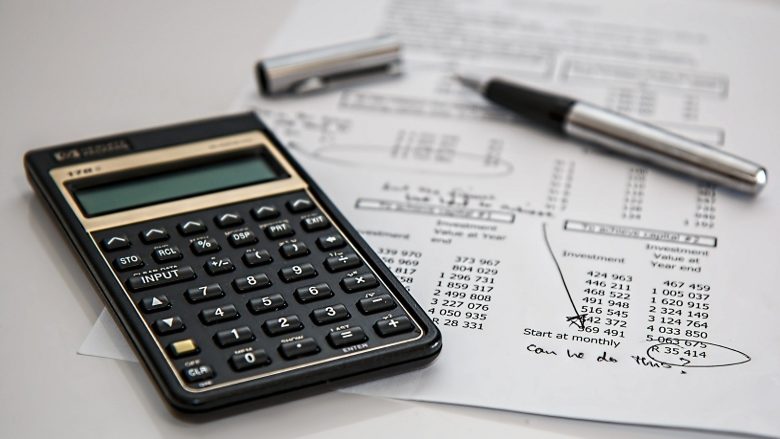 What cyber insurance costs by sector