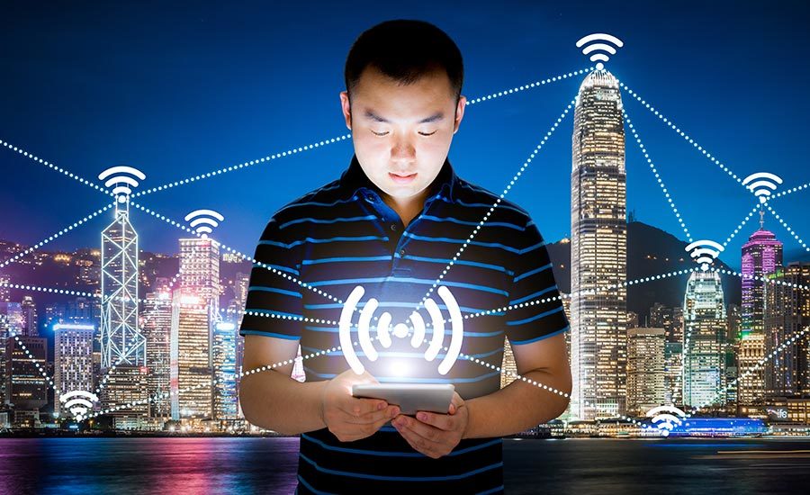 Человек город сети. Гонконг будущее. Фото образ будущее стоковое. Kong's Future Intelligent. Картинки компьютерное зрением за животными.